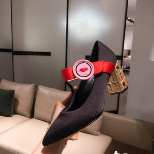 Pra*a-shoes-4