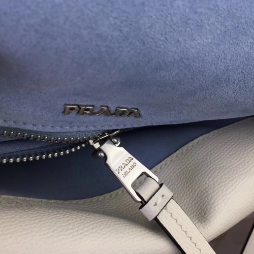 Pra*a-shoulder-bag-10