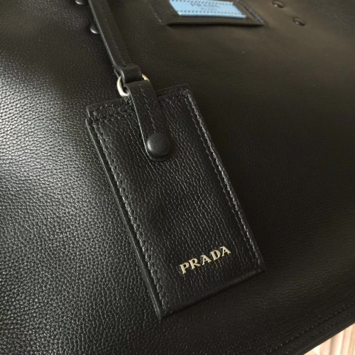Pra*a-shoulder-bag-4