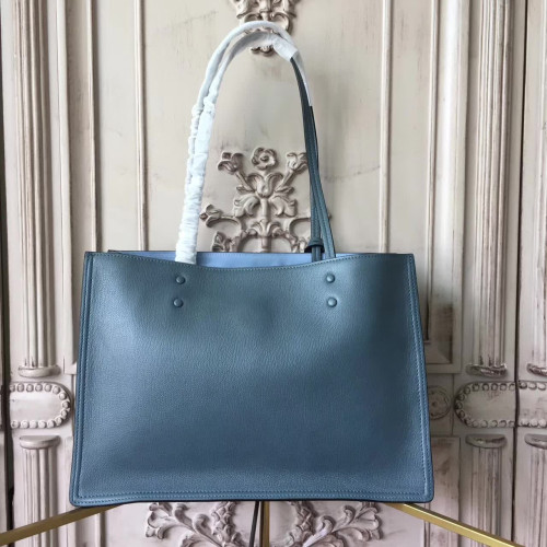Pra*a-shoulder-bag-5