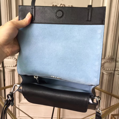 Pra*a-shoulder-bag