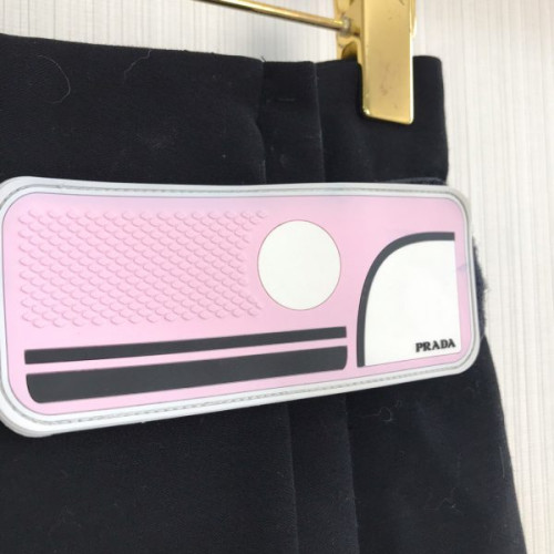 Pra*a-skirts