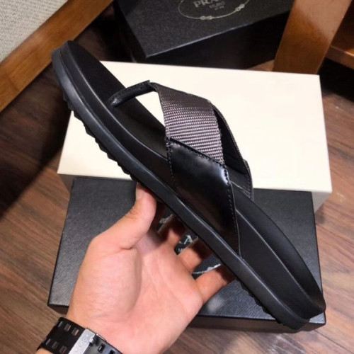 Pra*a-slippers