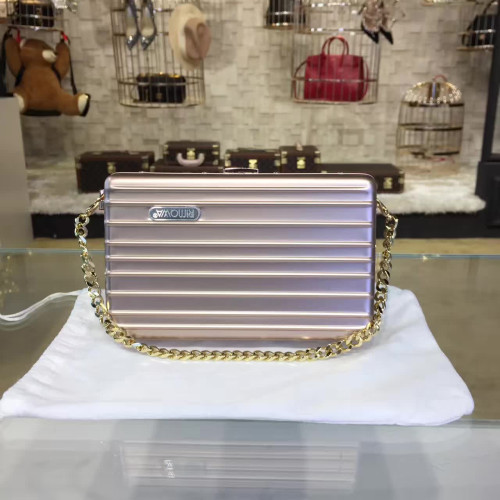 rimowa-makeup-kit-2