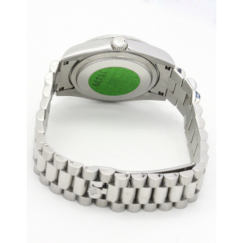 R*l*x-day-date-118346-2