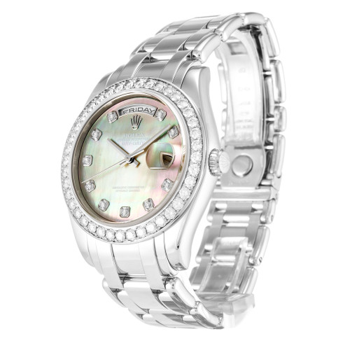 R*l*x-day-date-18946