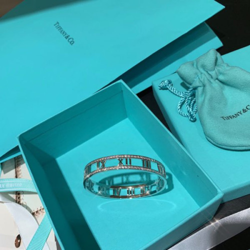 T*f*nyco-bracelet-7-2-4-2-5-2-3-5-2-7-3-3-3-5-2-2