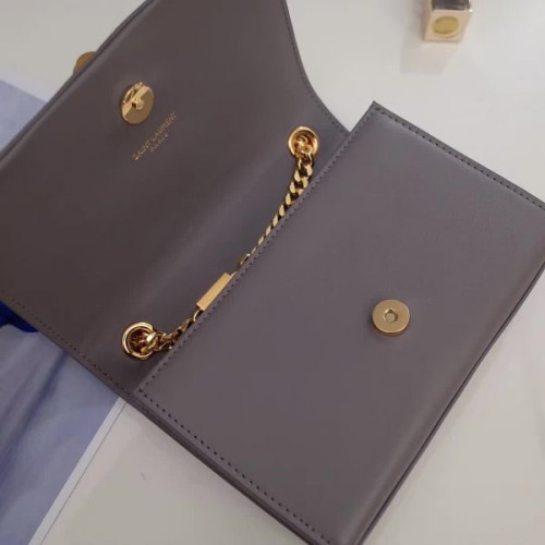 Y*L-monogram-kate-57