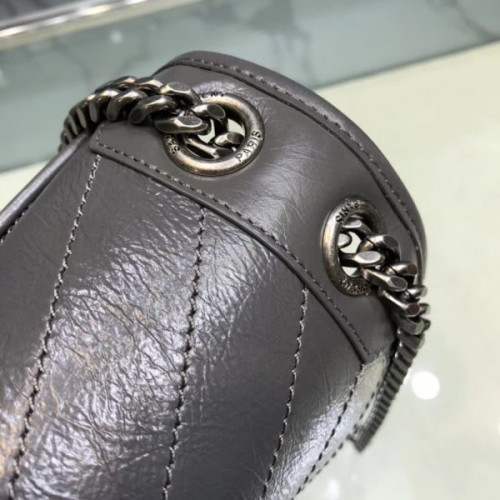 Y*L-monogramme-niki-44