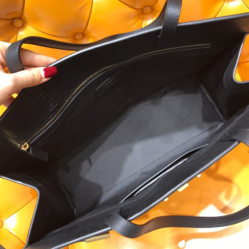 Y*L-tote